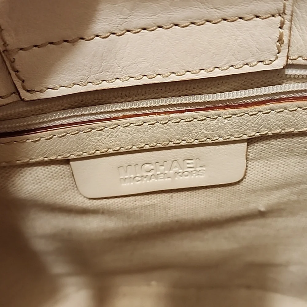 Michael Korea purse - Picture 4 of 4